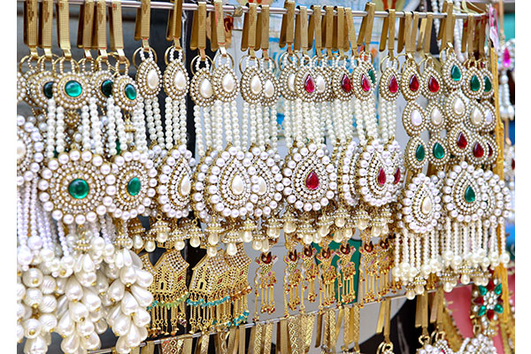 wholesale jewelry stores